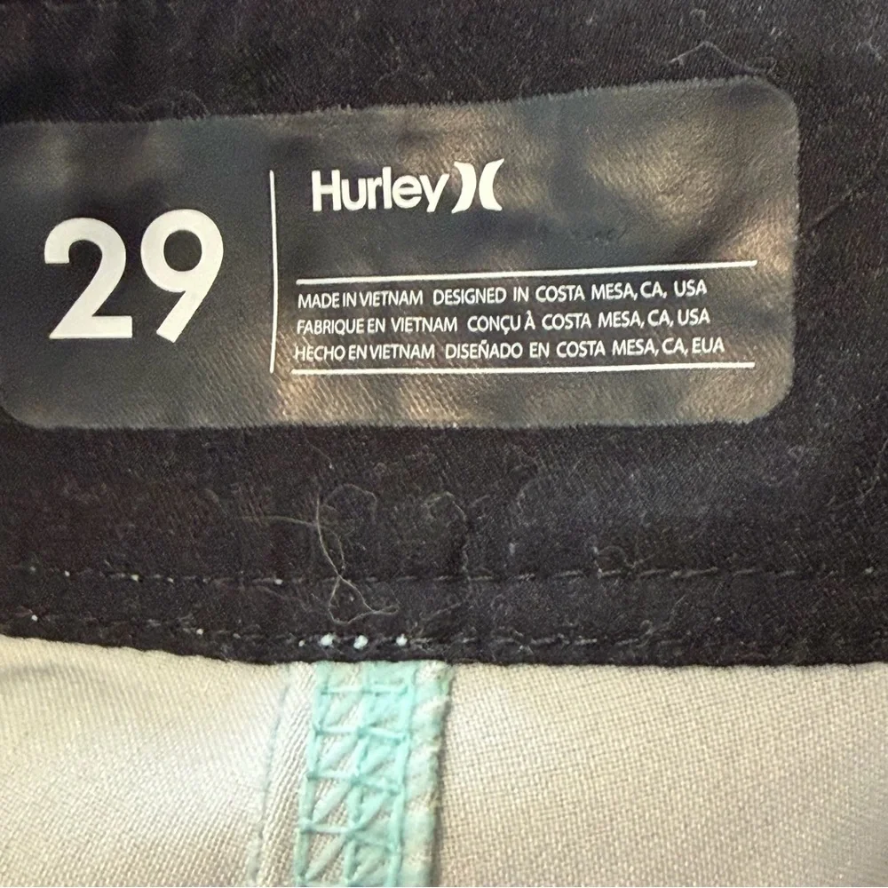 Hurley Men’s Phantom Weekender- SZ 29 - 20” Boardshorts Multicolors